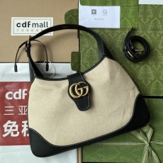 Gucci Hobo Bags